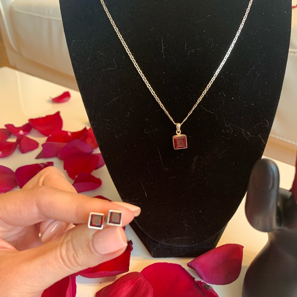 Garnet silver 925 set.